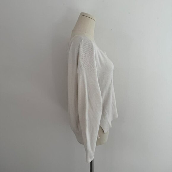 Abercrombie Fitch Cream V Neck Sweater - Picture 2 of 5